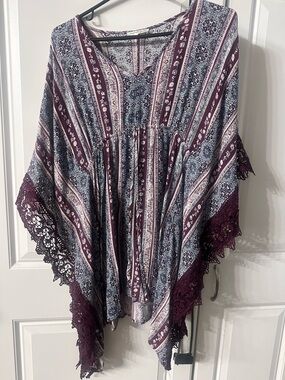 Charlotte Russe Bohemian Lace-Trim V-Neck Poncho To